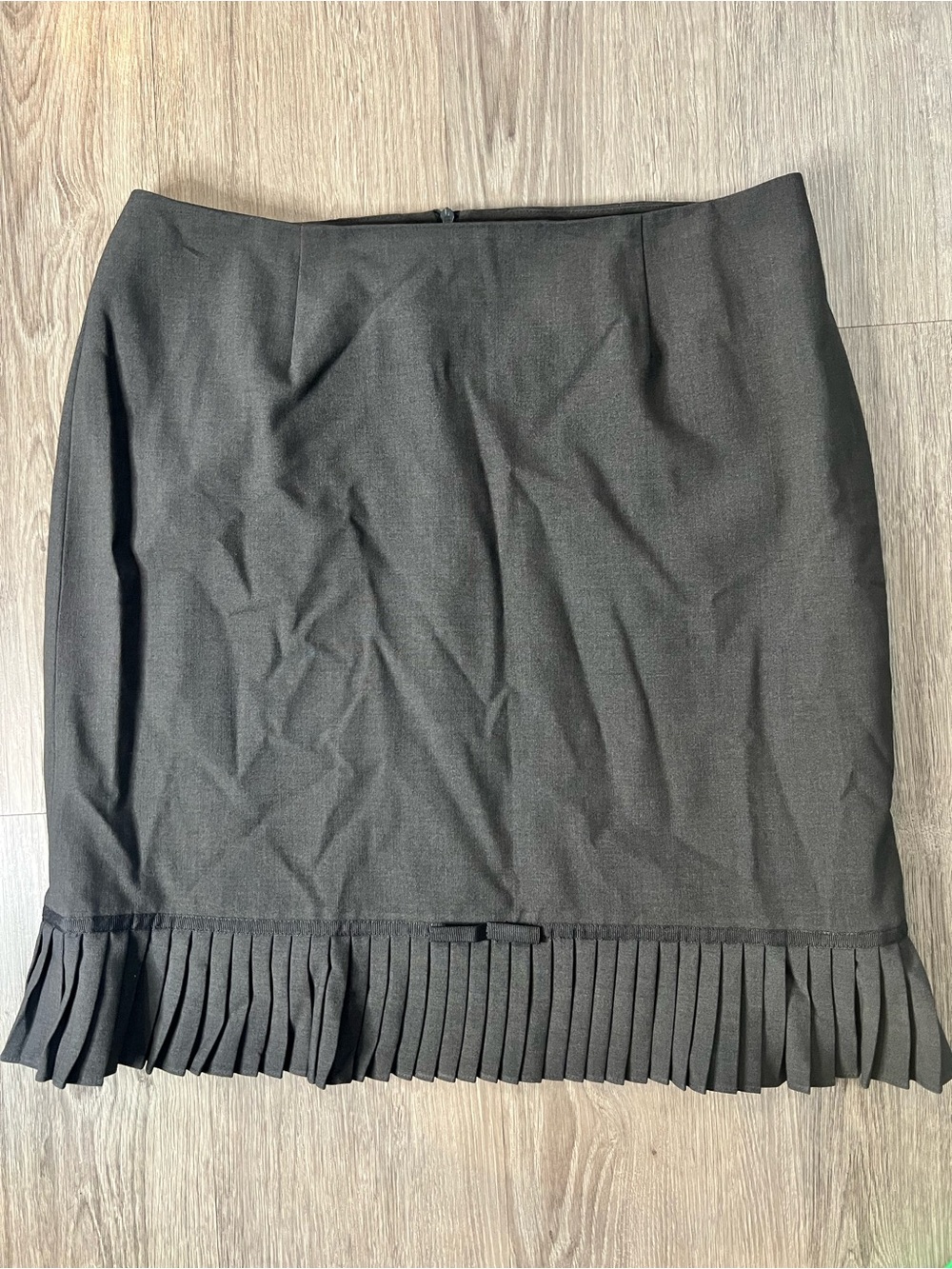 Vintage Worthington Grey Pleated Hem Women's Skirt - Classic Office Style 12